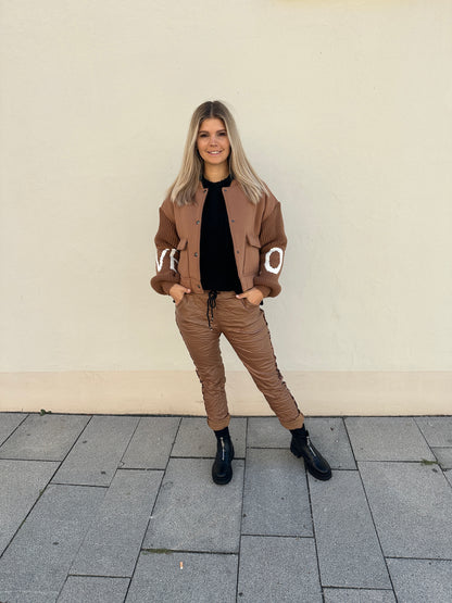 Boots in Schwarz mit Reißverschluss vorne