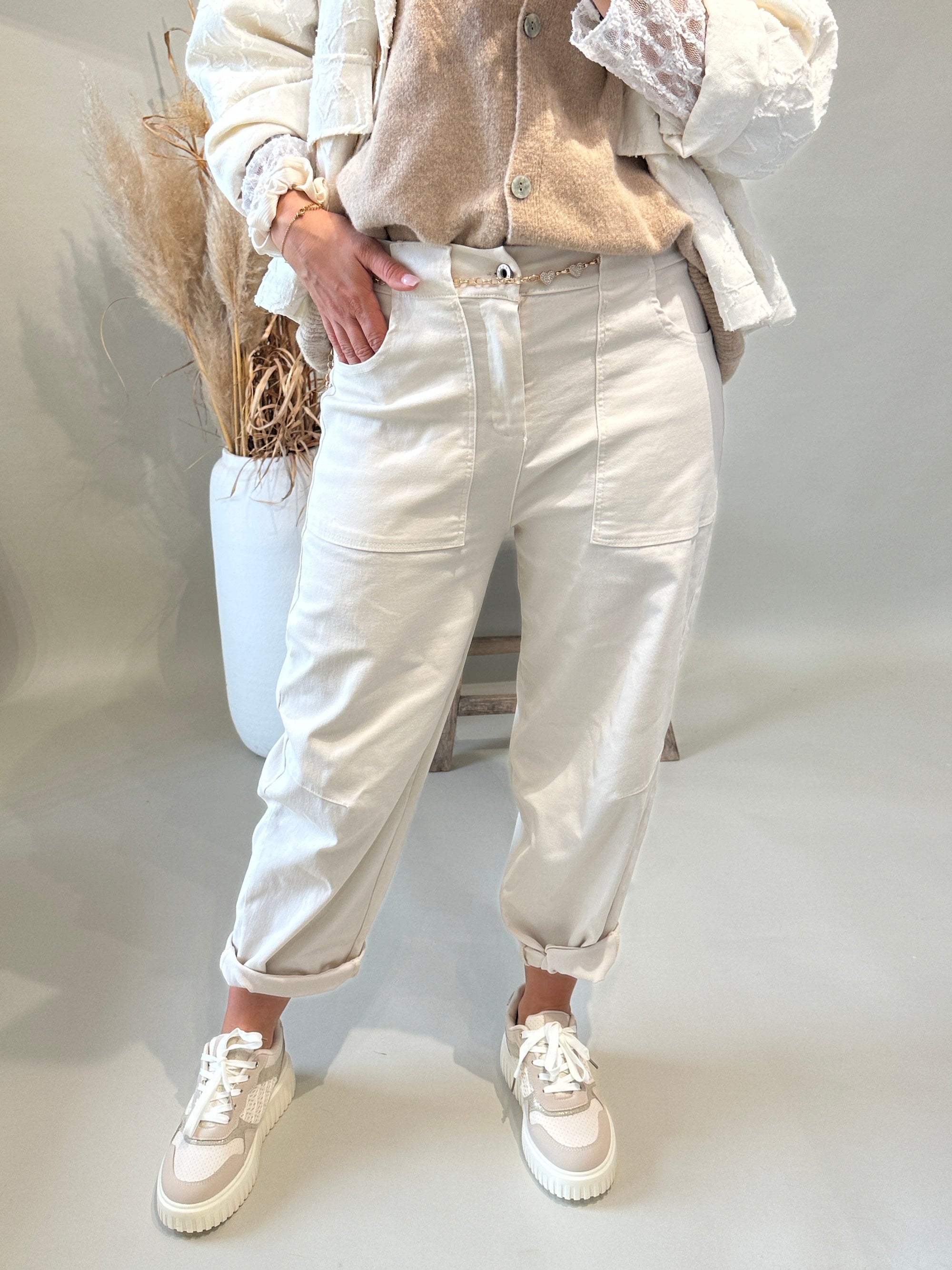 Hose in Wollweiß ( Ballon) mit Gummibund