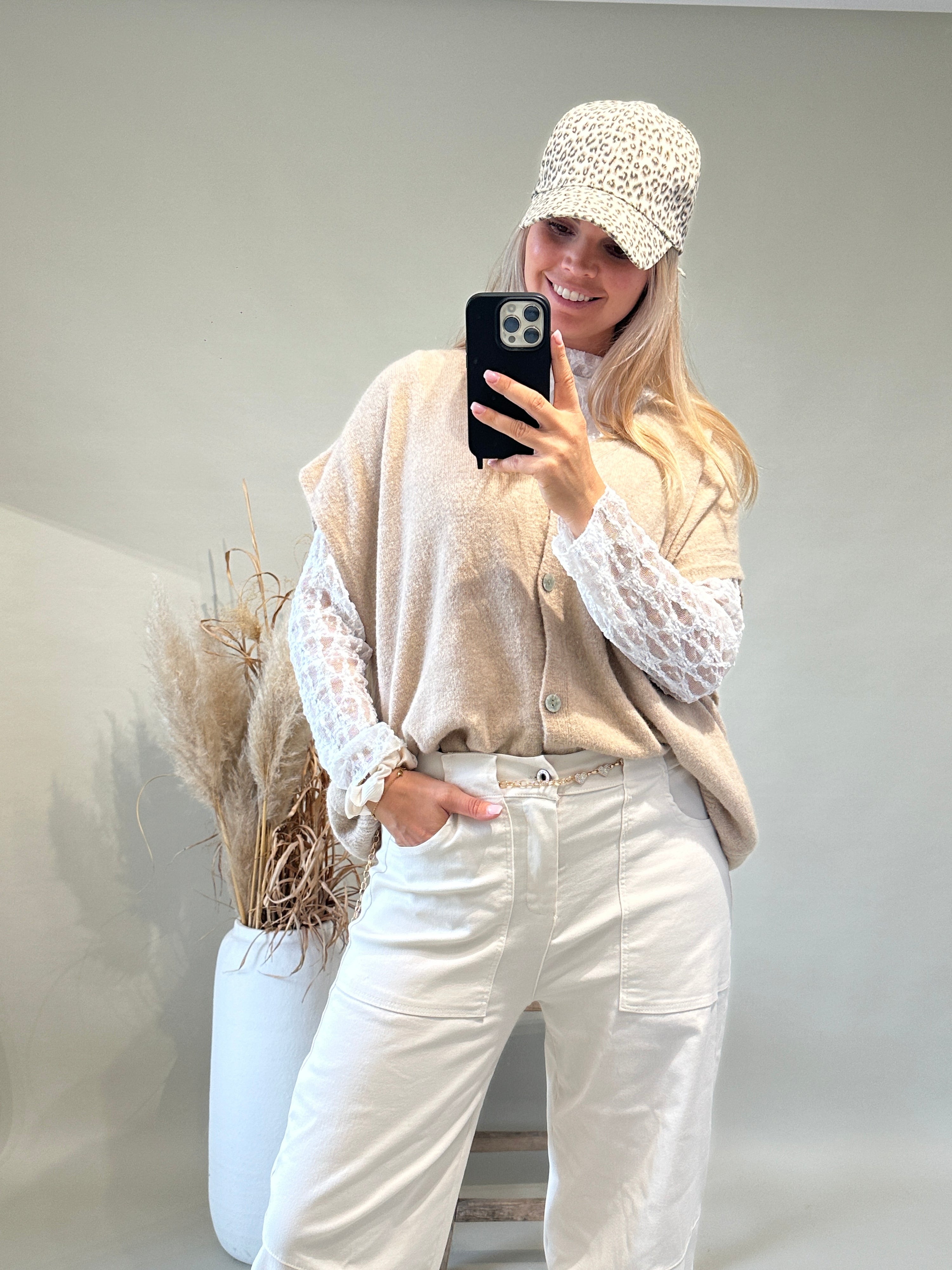 Strickjacke in Zimt ( ärmellos )