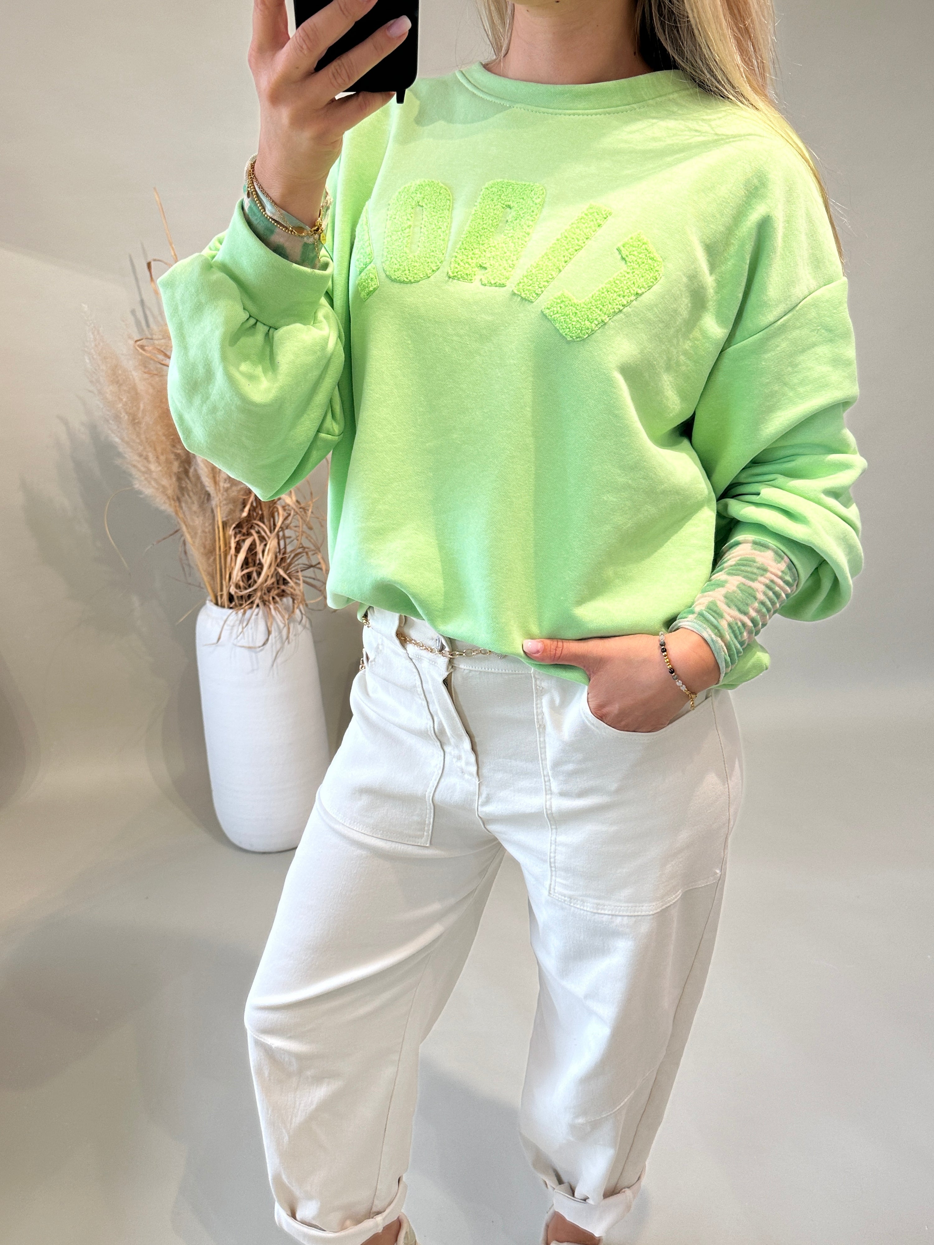 Sweratshirt in Grün mit Aufschrift ( CIAO! )