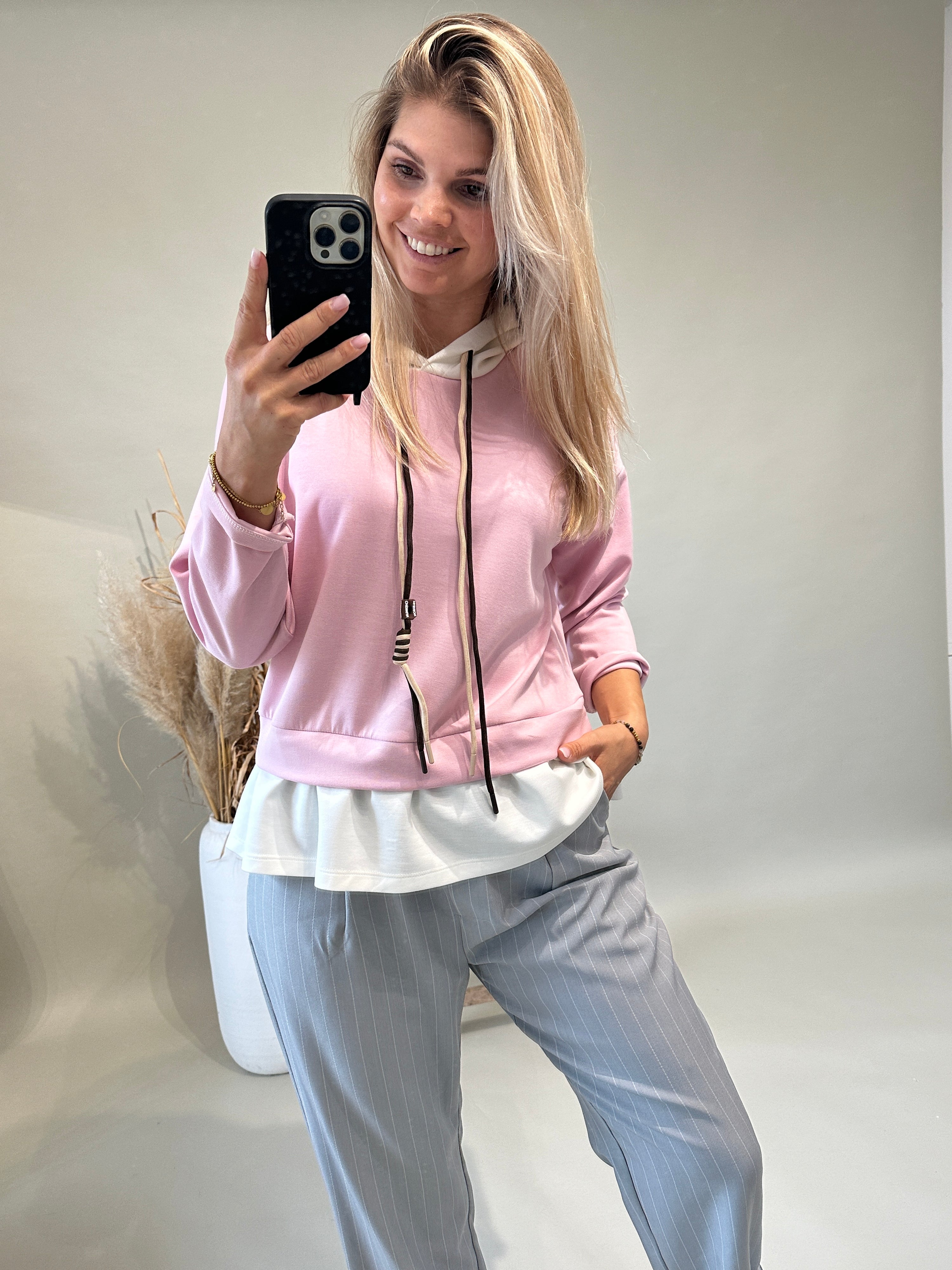 Sweatshirt in Rosa/Weiß mit Kapuze