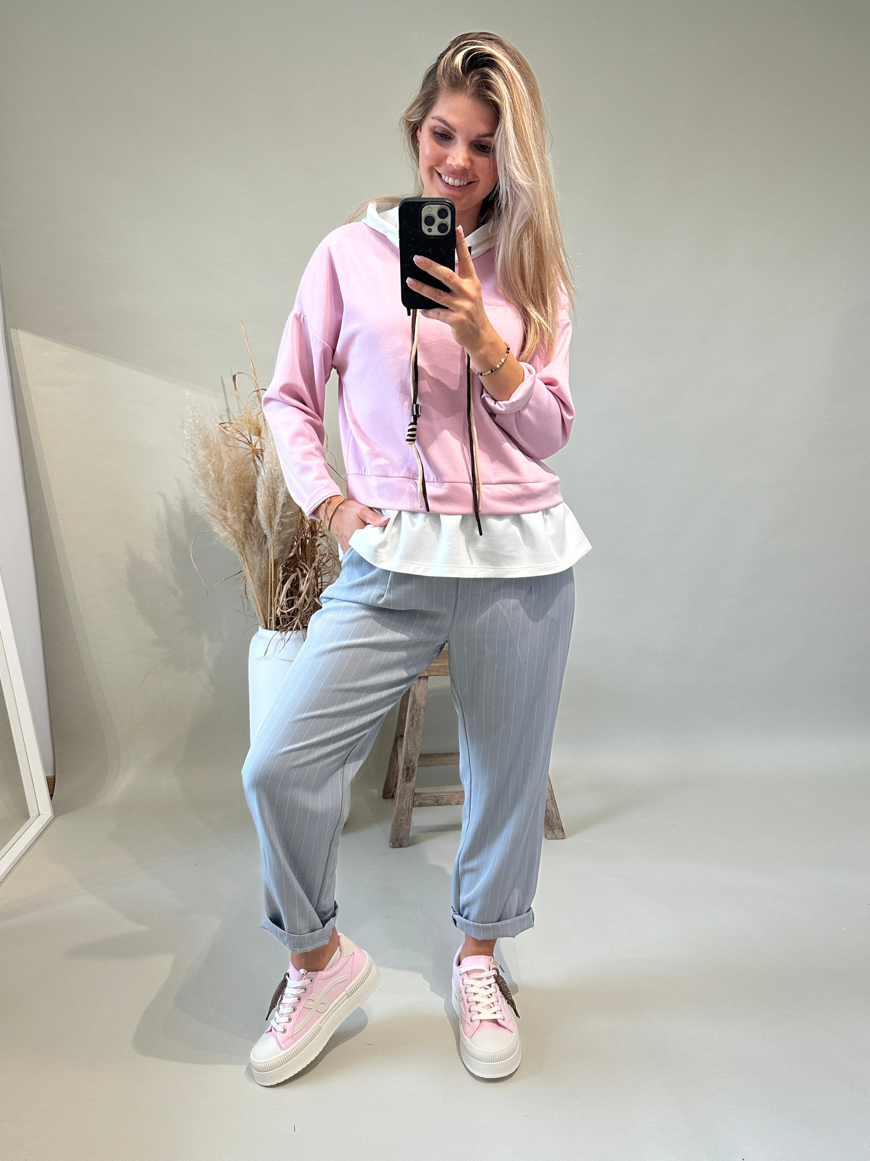 Sweatshirt in Rosa/Weiß mit Kapuze