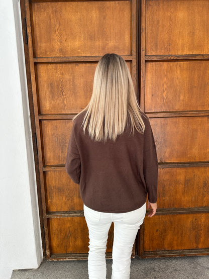 Pullover in Schokobraun mit Kunstpelz-Punkte
