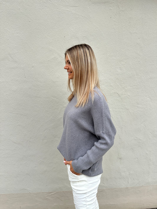 Pullover in Grau