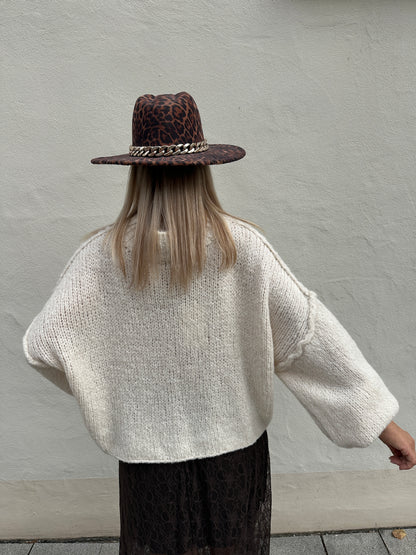 Pullover in Wollweiß (Oversize)