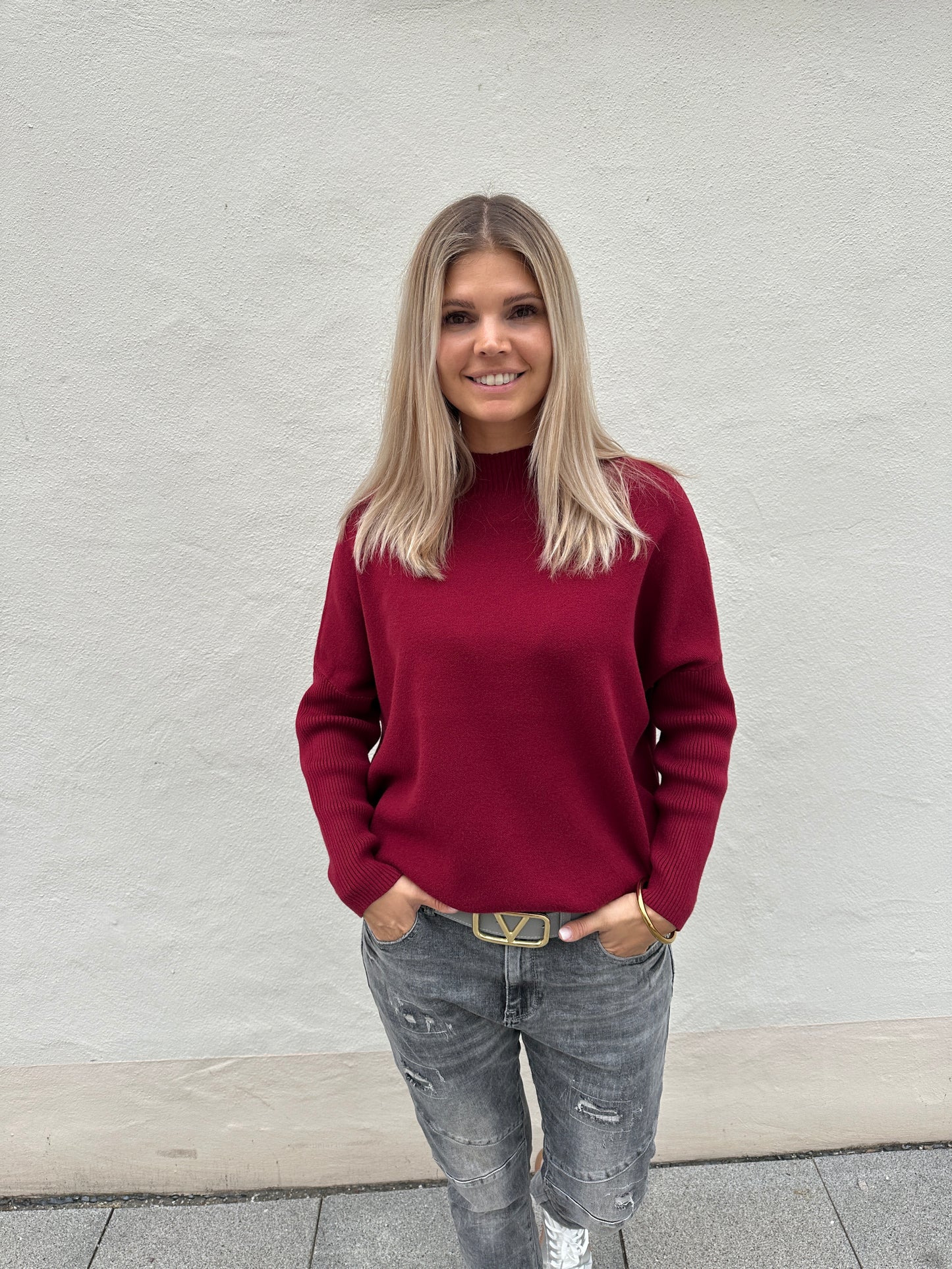 pullover in bordorot