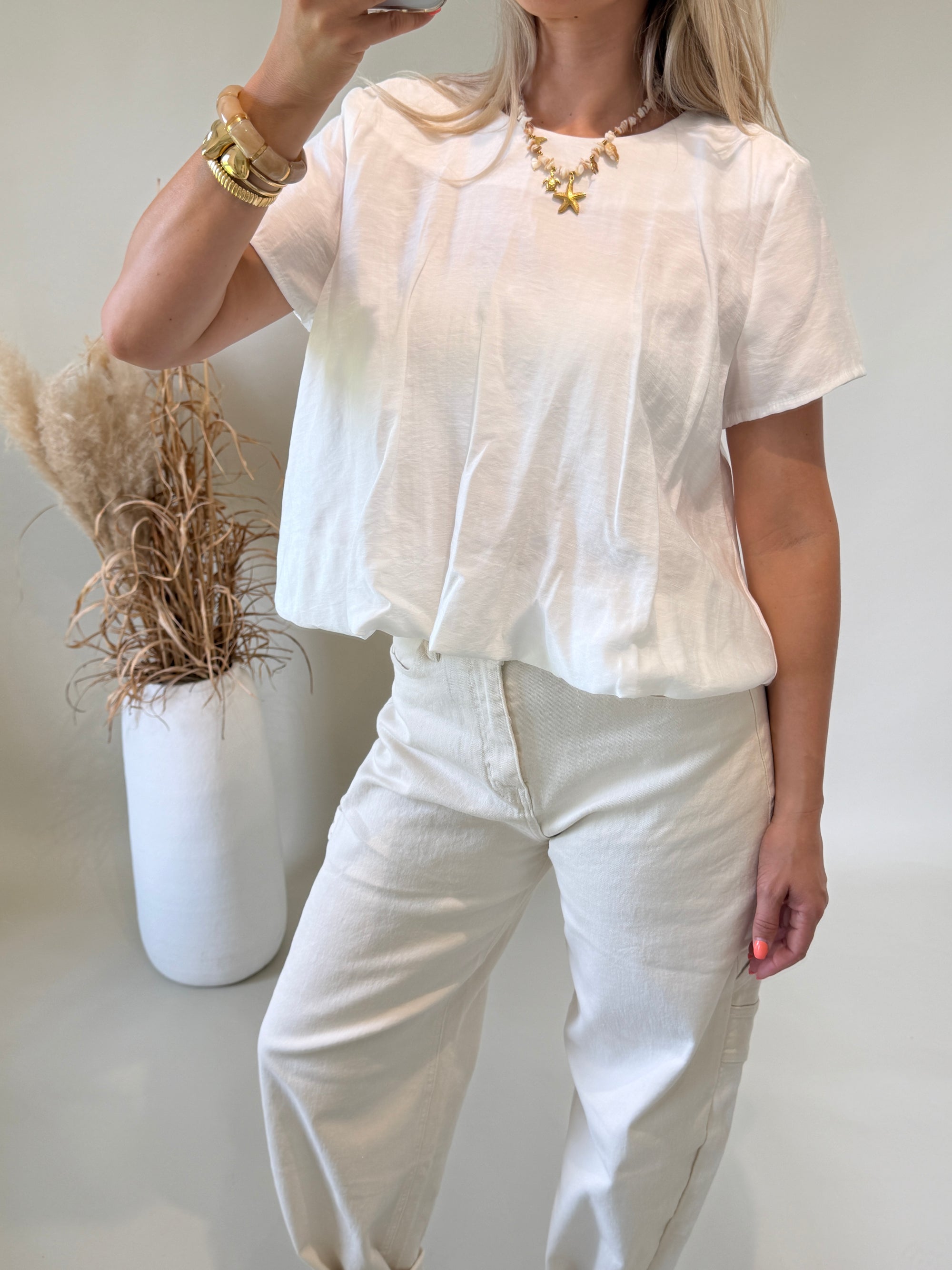 Bluse in Weiß mit (Leokette)