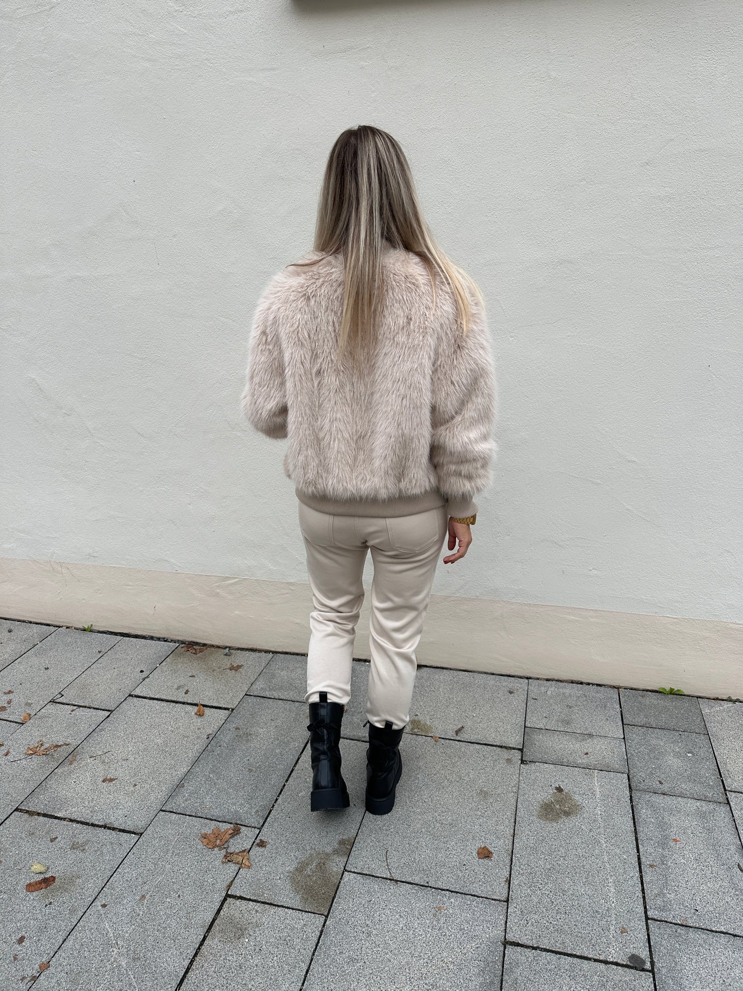 felljacke in beige