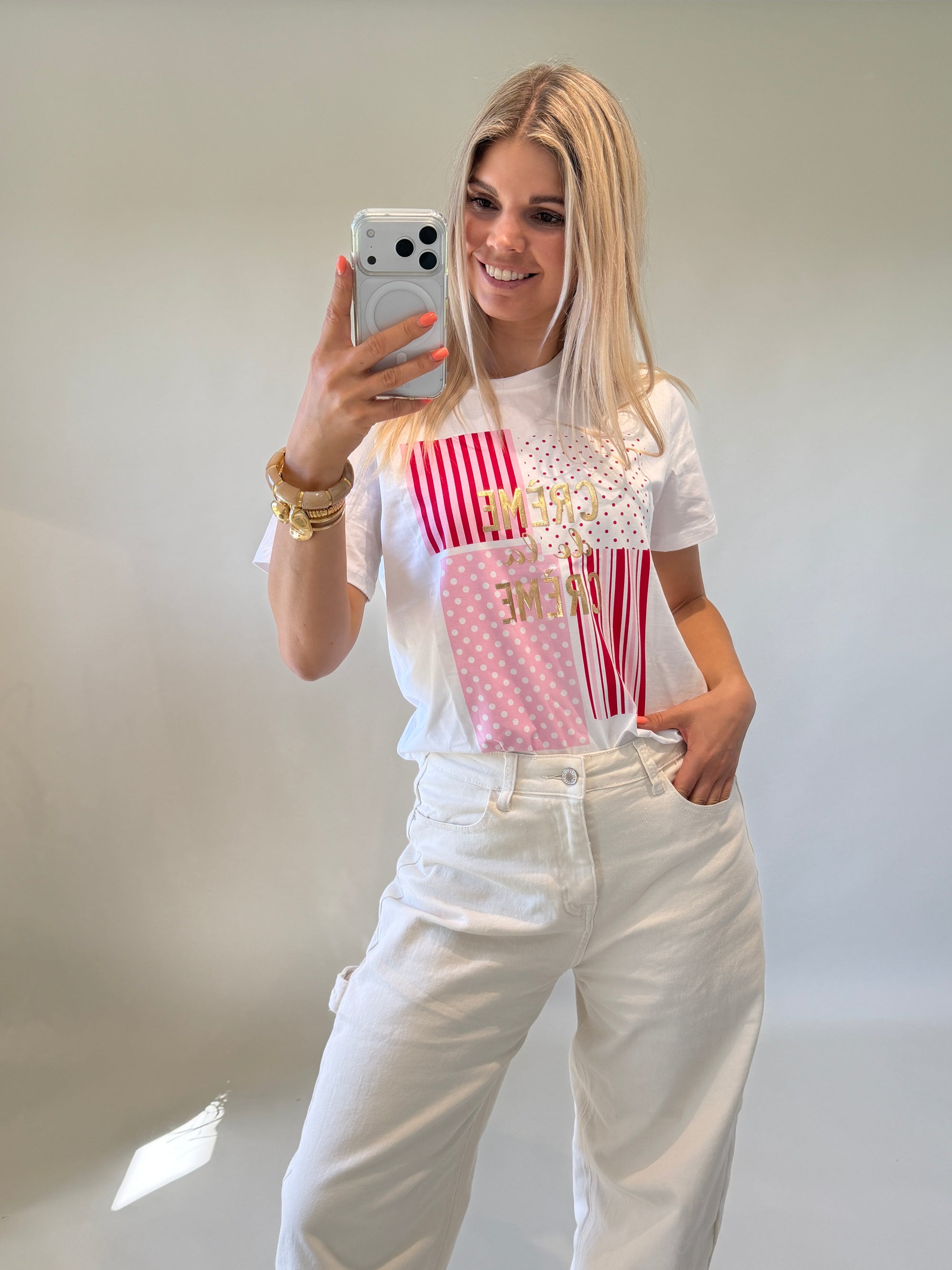 T - Shirt in Weiß mit Aufdruck  in Rosa Creme de la Creme