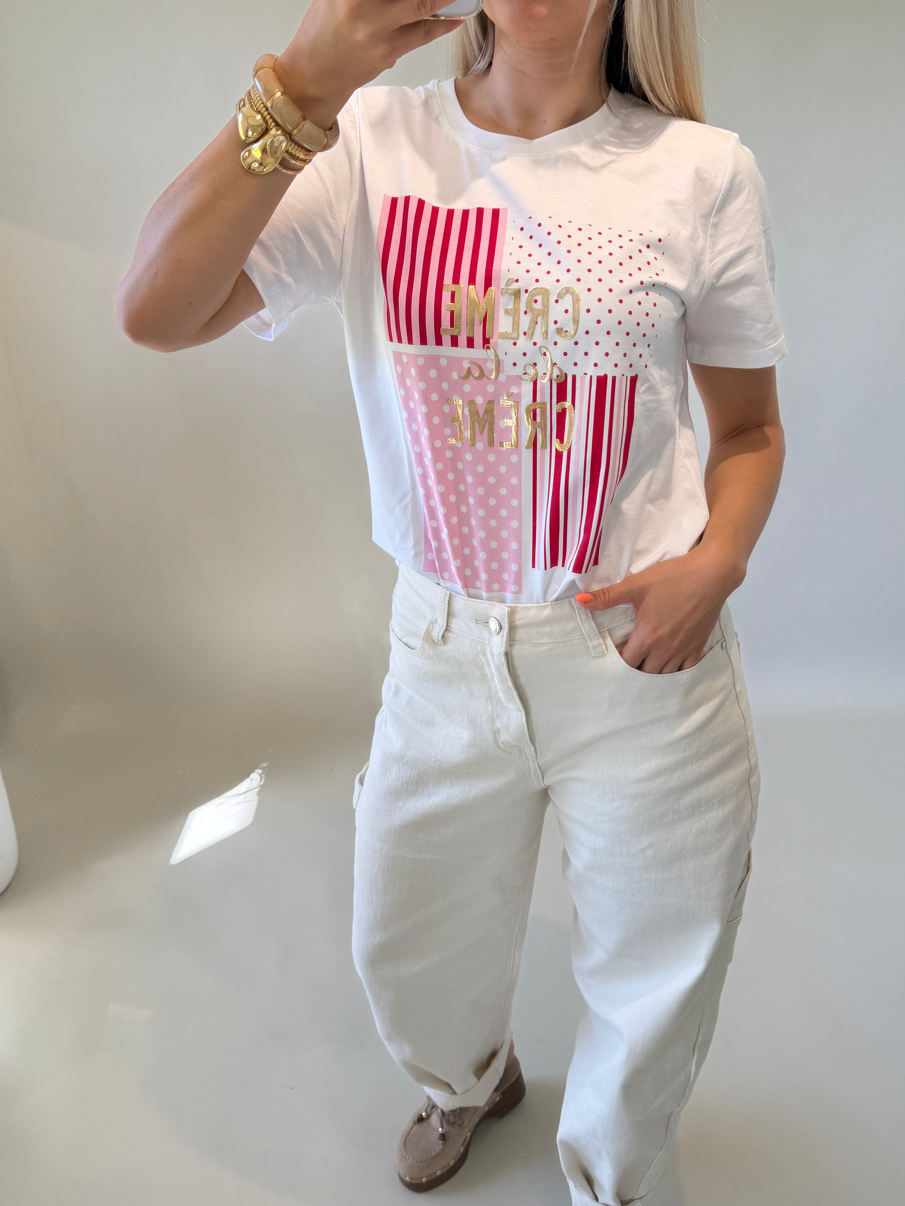 T - Shirt in Weiß mit Aufdruck  in Rosa Creme de la Creme