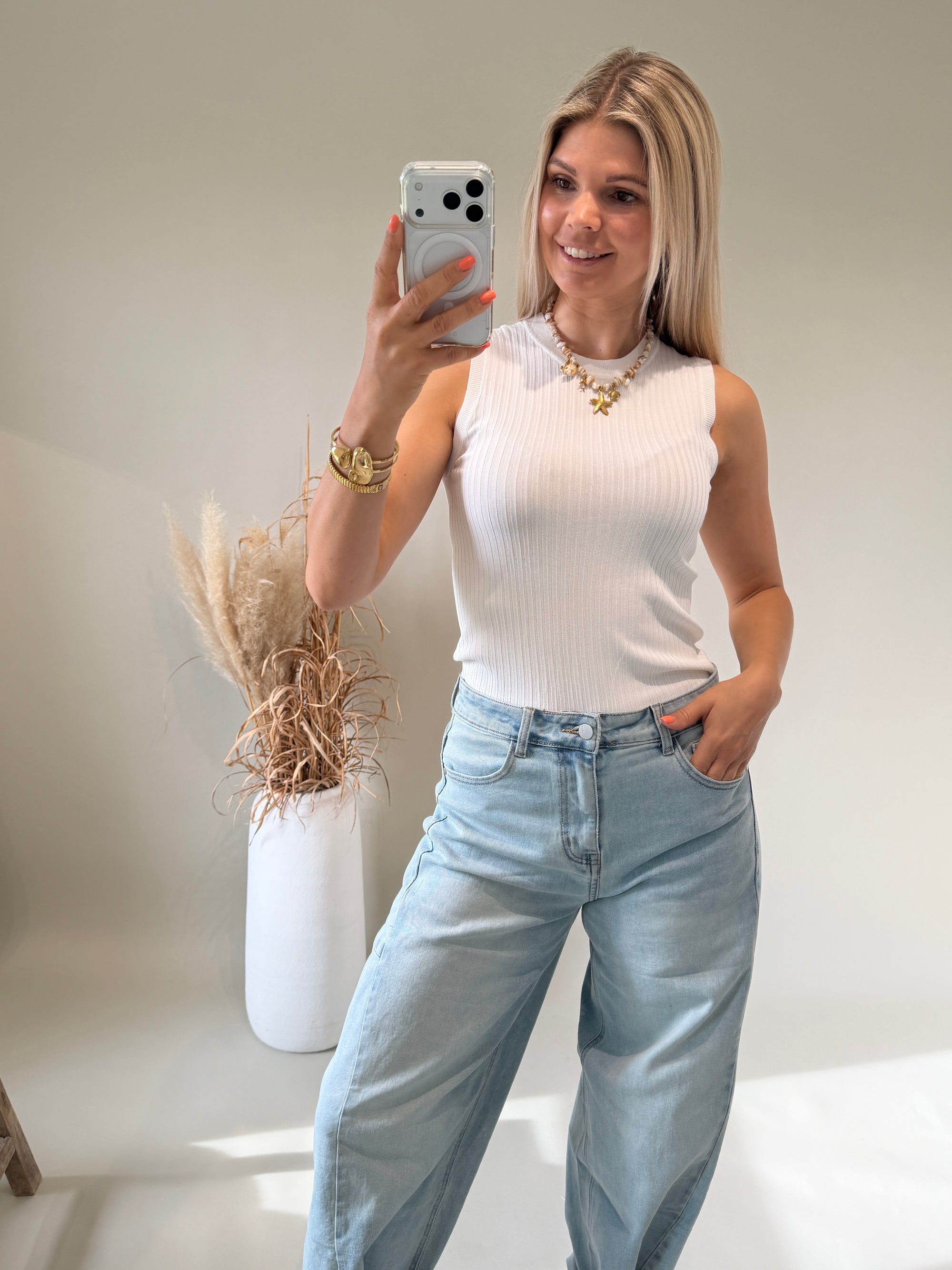 Top in Weiß leichter Strick