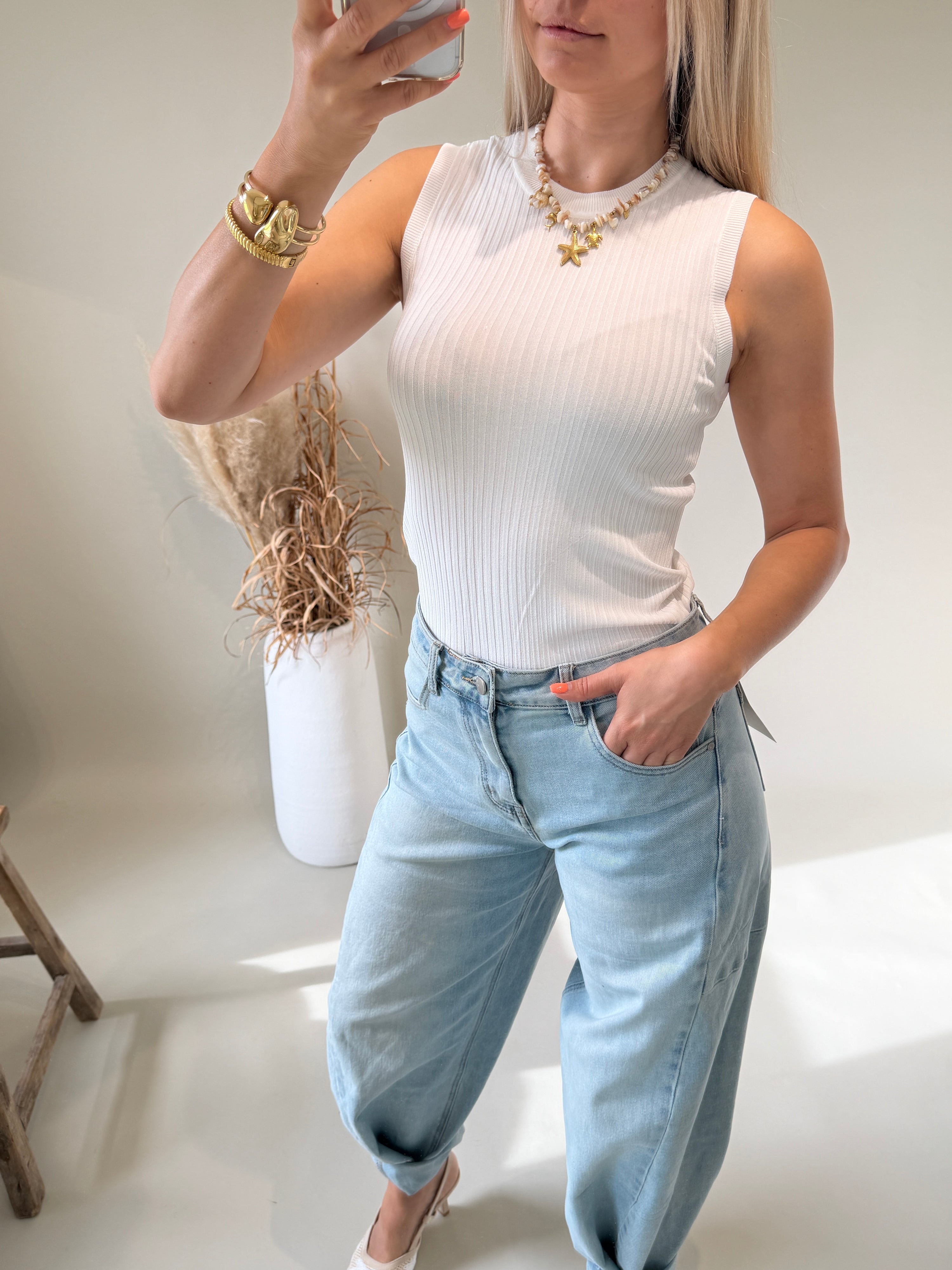 Top in Weiß leichter Strick