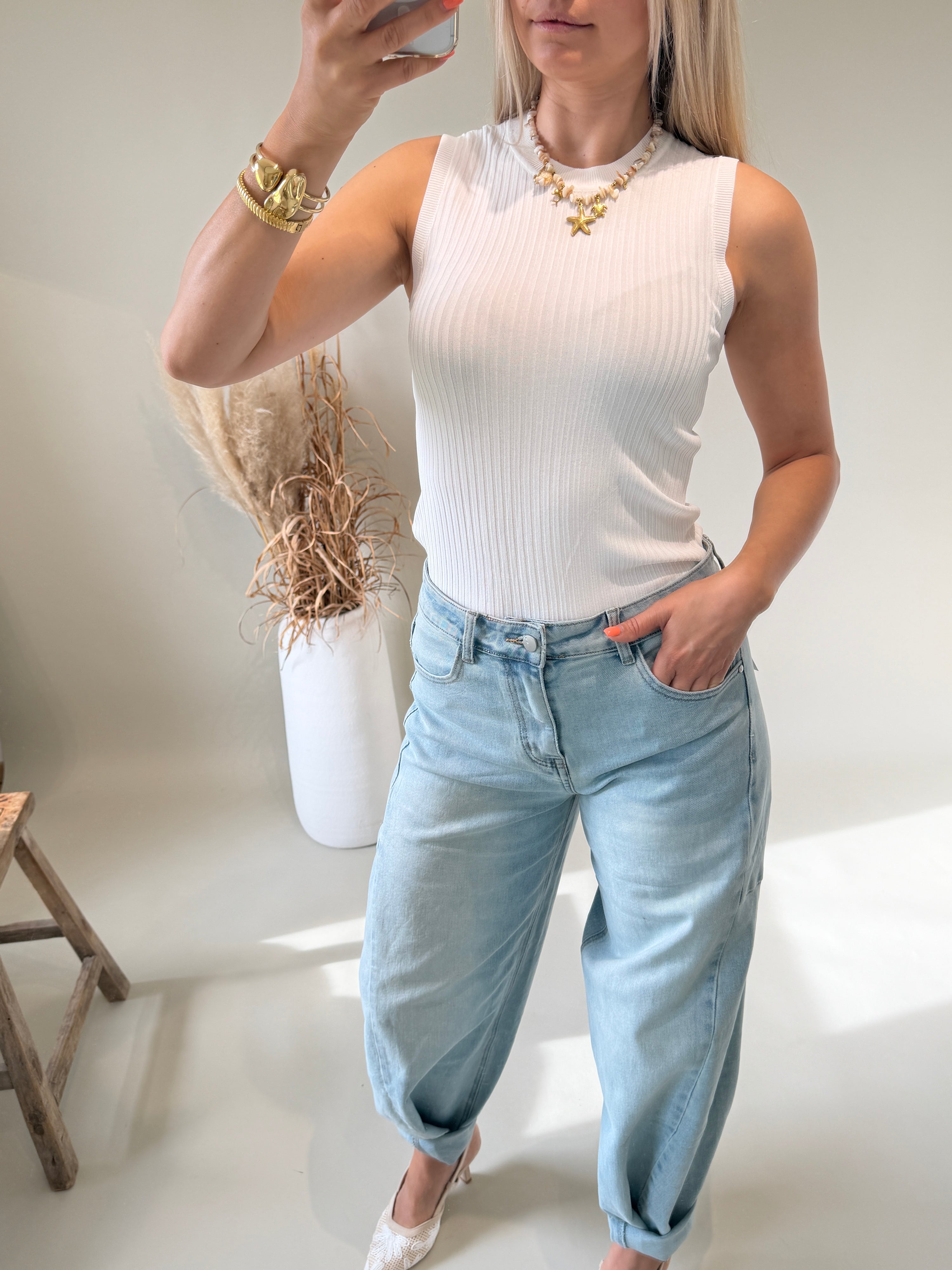 Top in Weiß leichter Strick