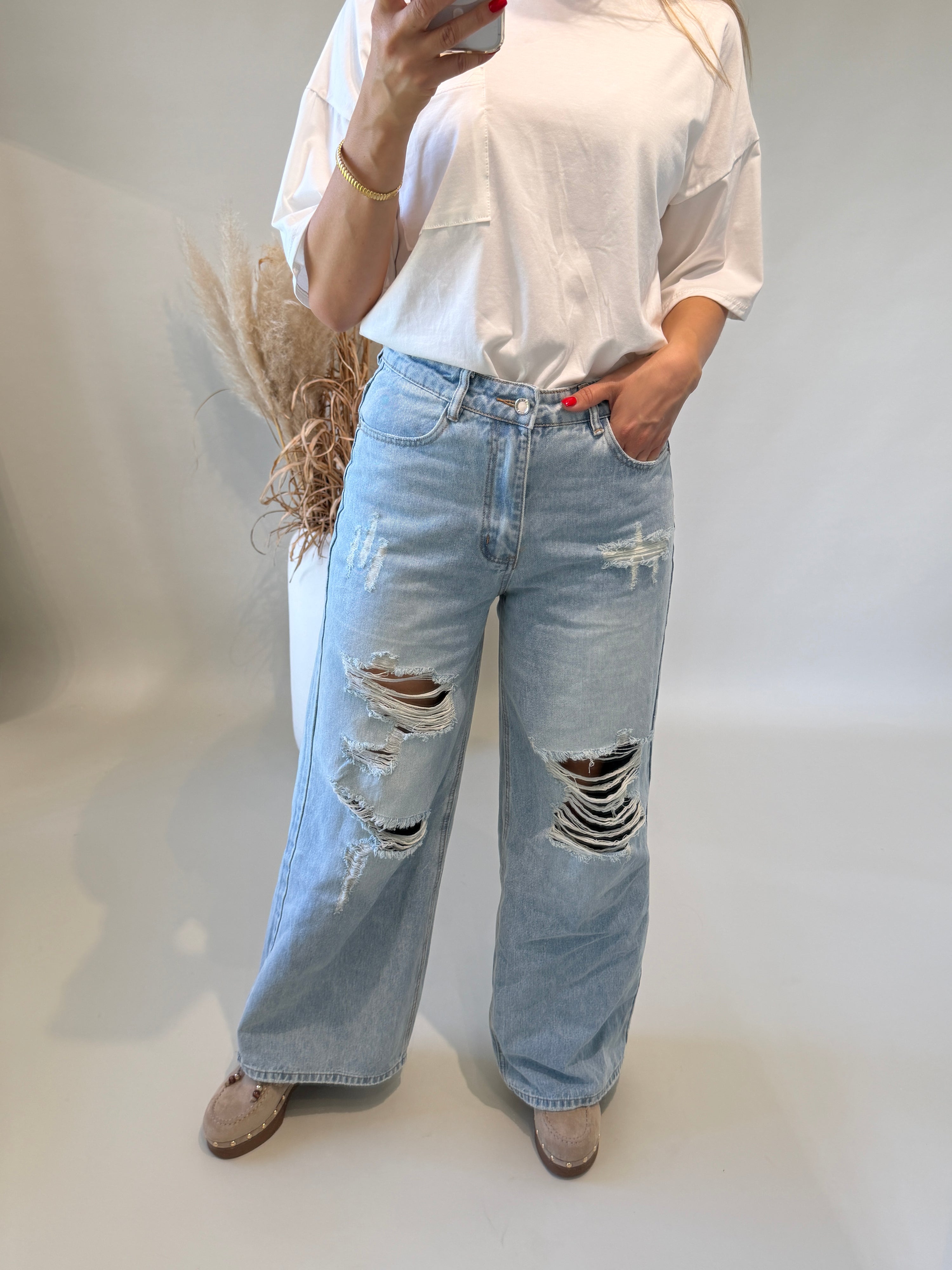 Jeans Helle Auswaschung Zerrissen mit Bohogürtel