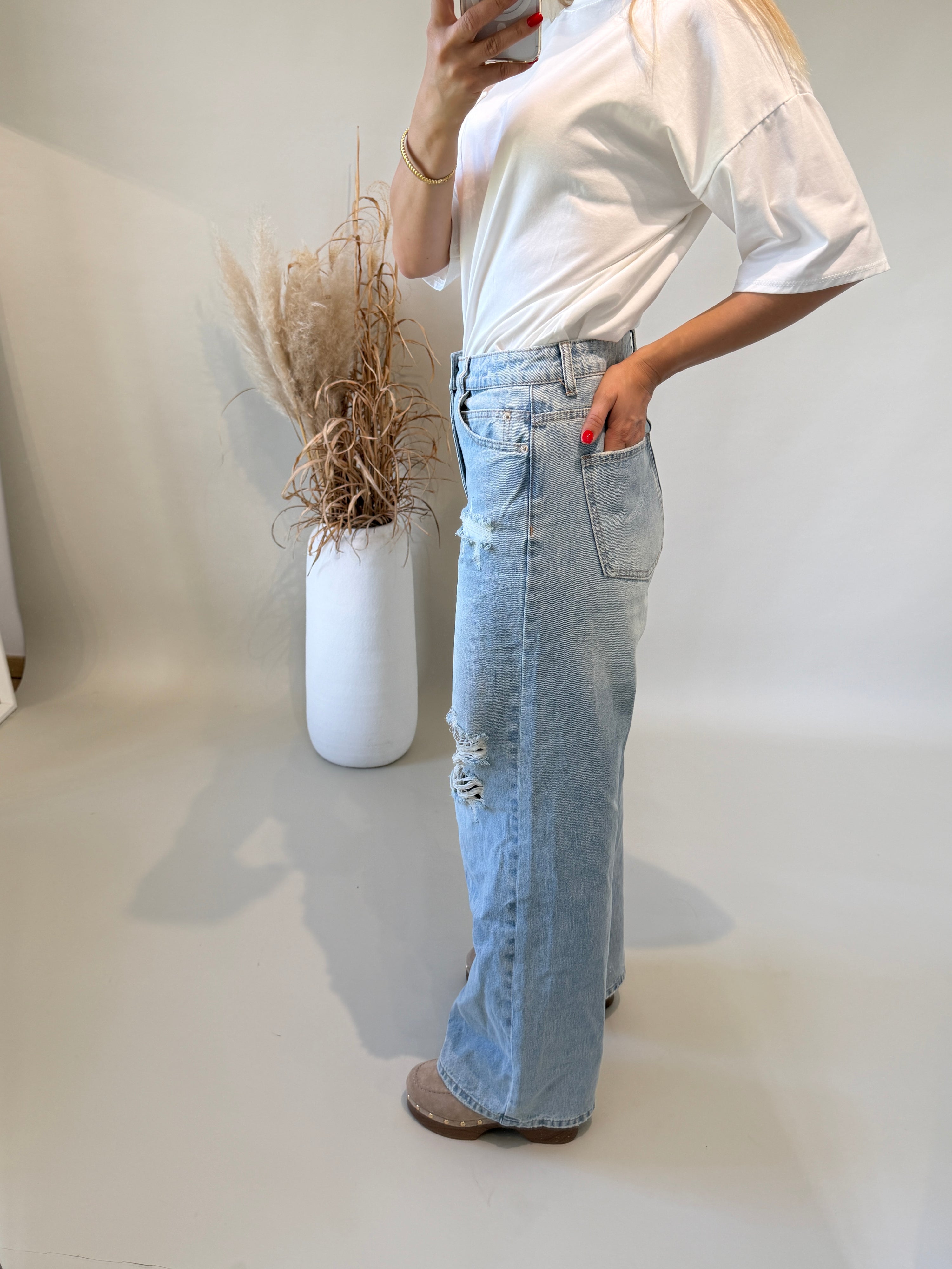 Jeans Helle Auswaschung Zerrissen mit Bohogürtel