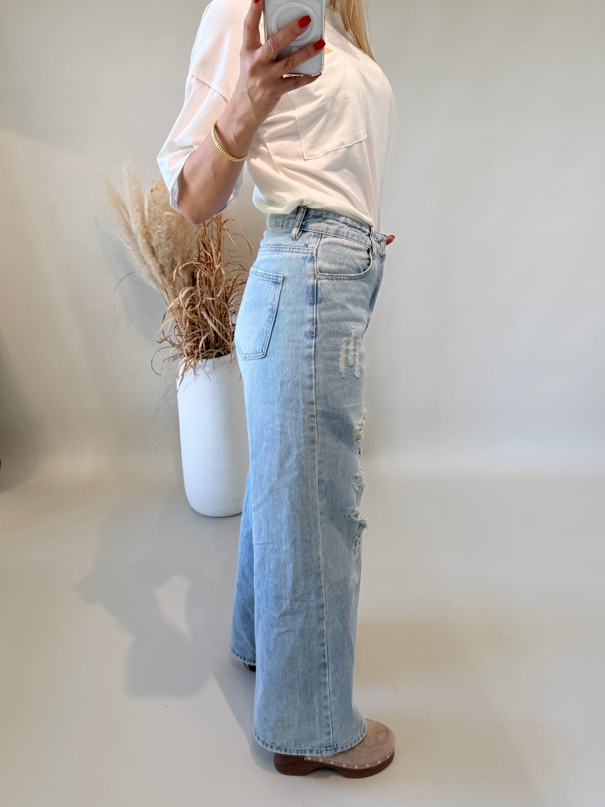 Jeans Helle Auswaschung Zerrissen mit Bohogürtel