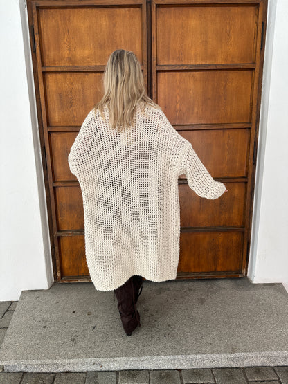 Strickmantel in Beige