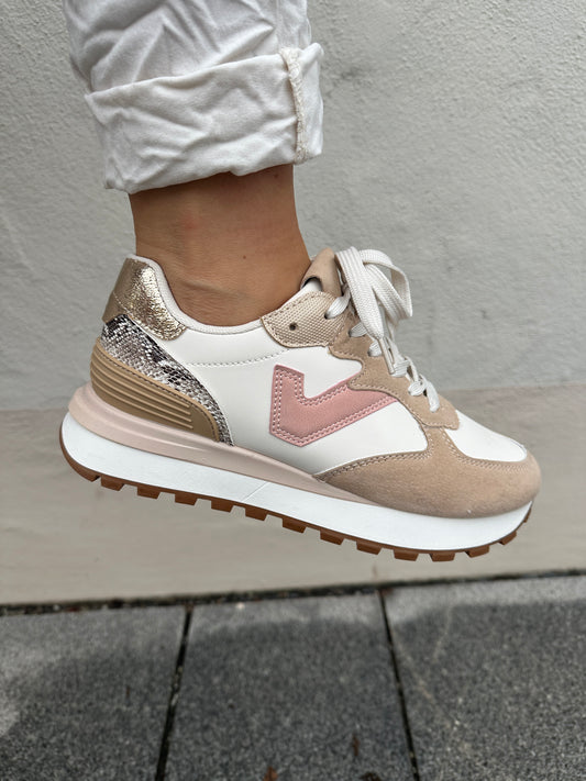 Sneaker mit Rosa