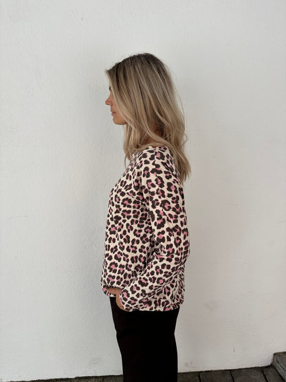 Shirt in Leo mit Rosa und Beige