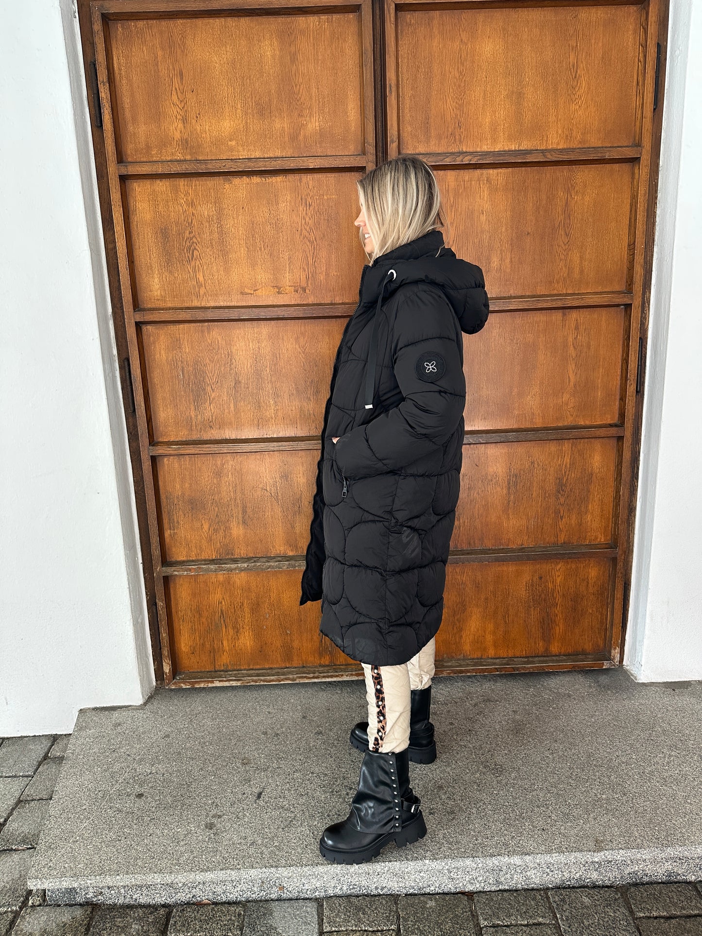 wintermantel in schwarz