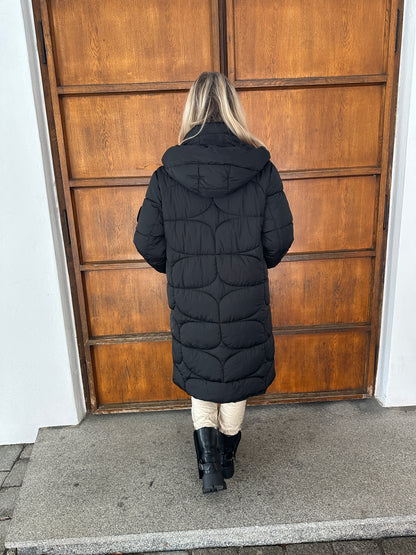 Wintermantel in Schwarz
