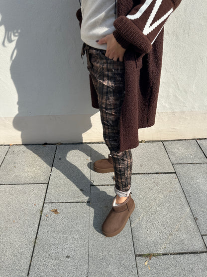 Hose mit Karo-Muster in Schokobraun