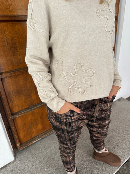 Pullover in Beige mit Blumen
