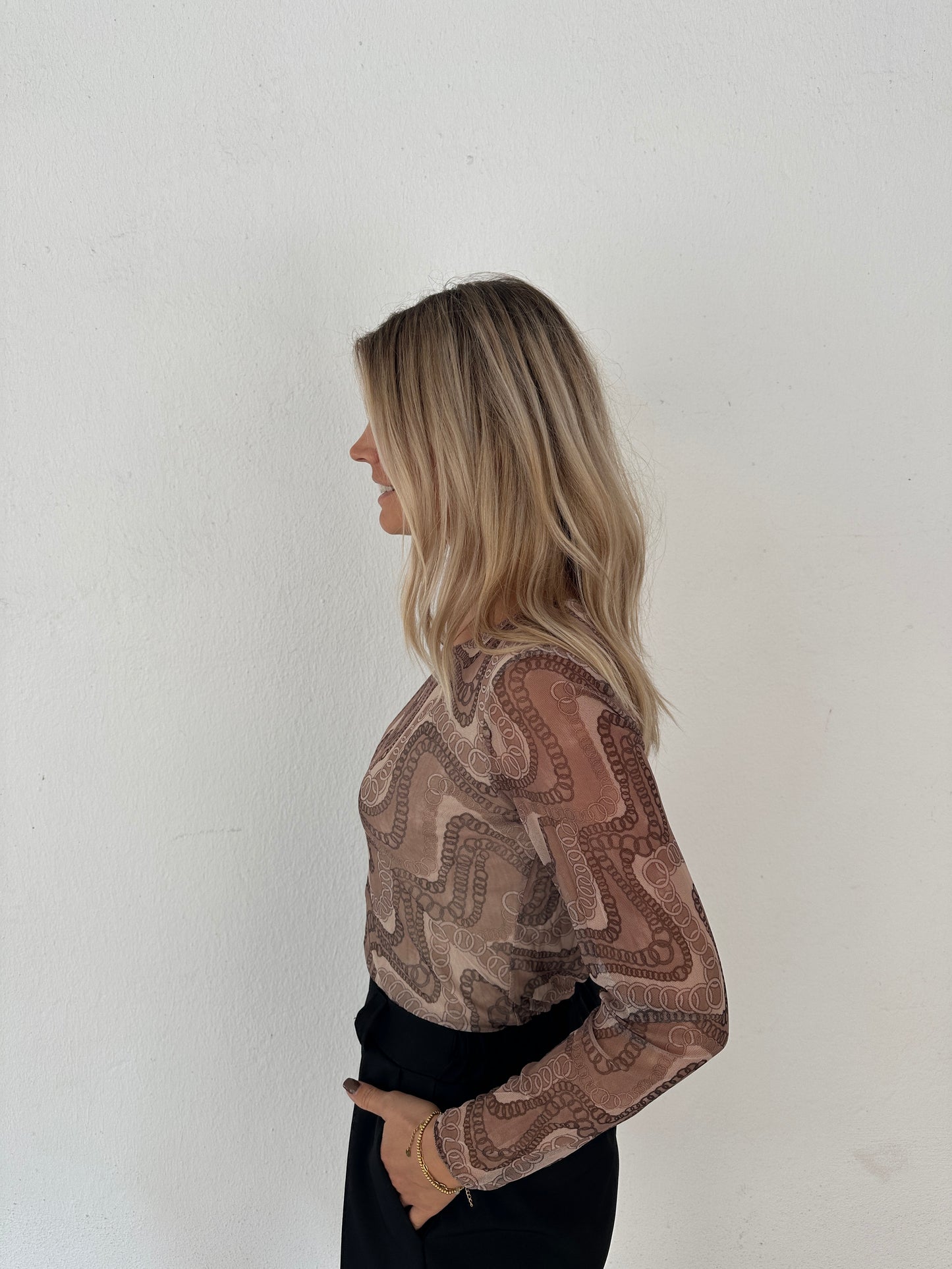 netzshirt mit muster in beige