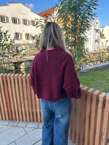 Pullover in Weinrot