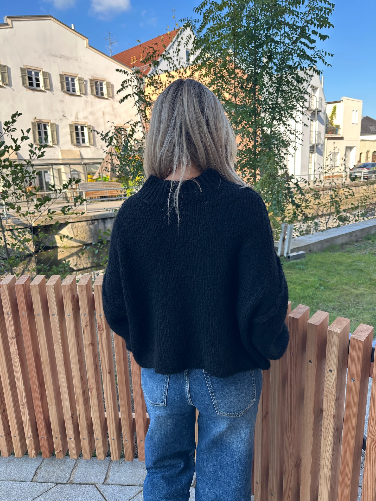 pullover in schwarz (oversize)