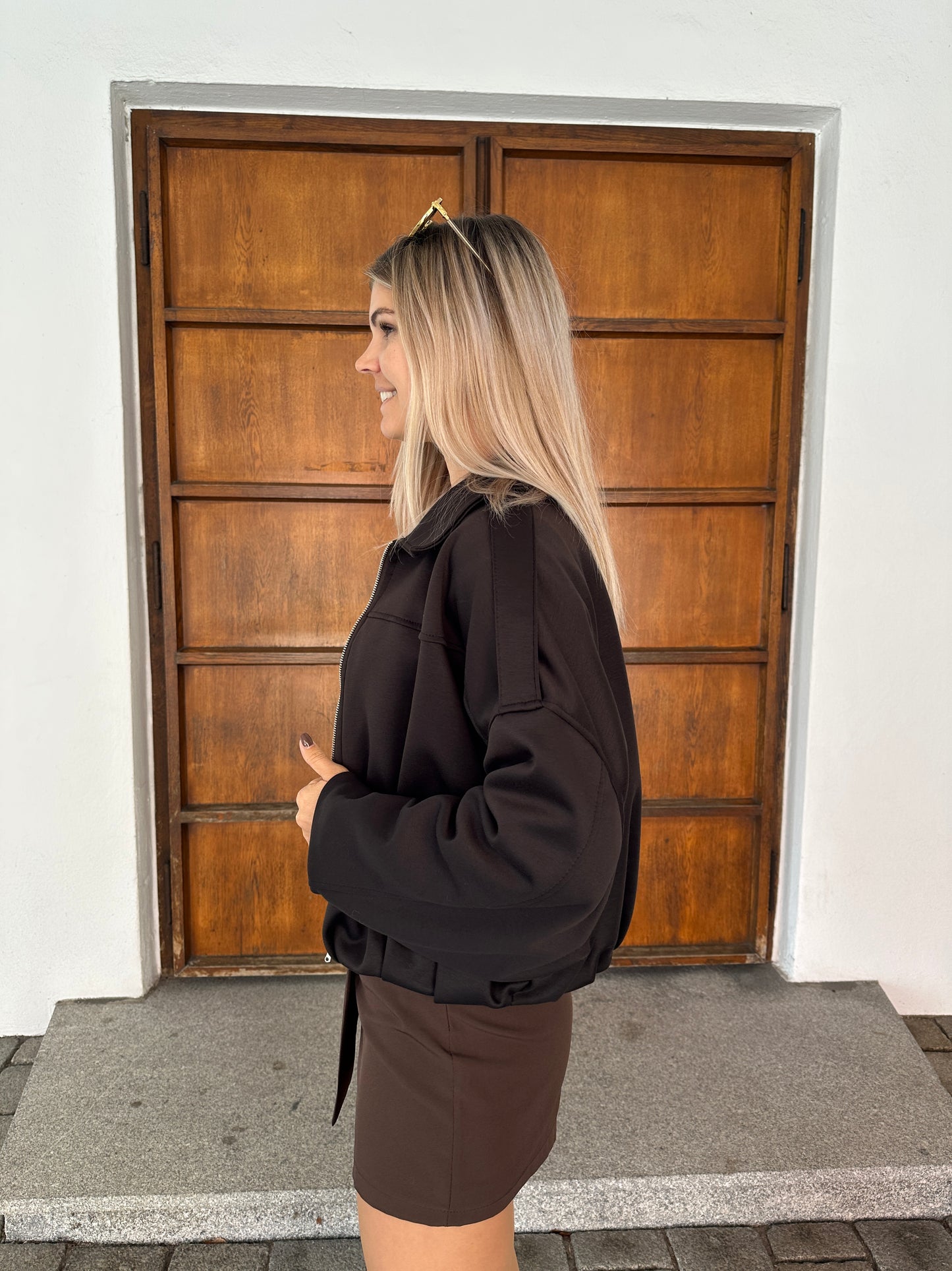 ballon-jacke in dunkelbraun