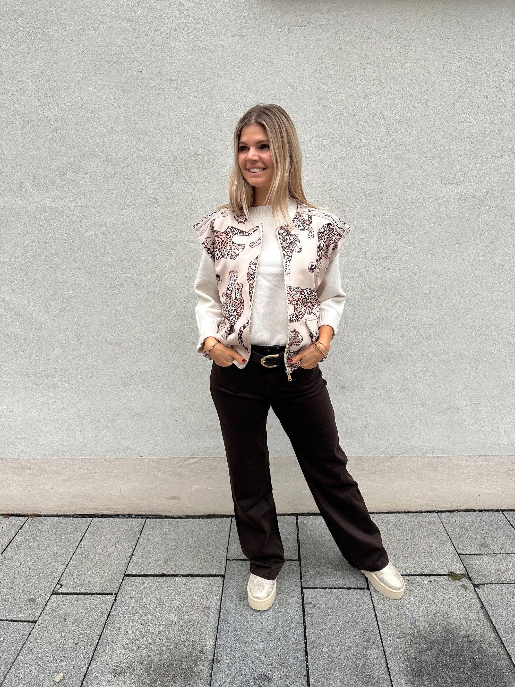 Jacke ärmellos mit Animal-Print