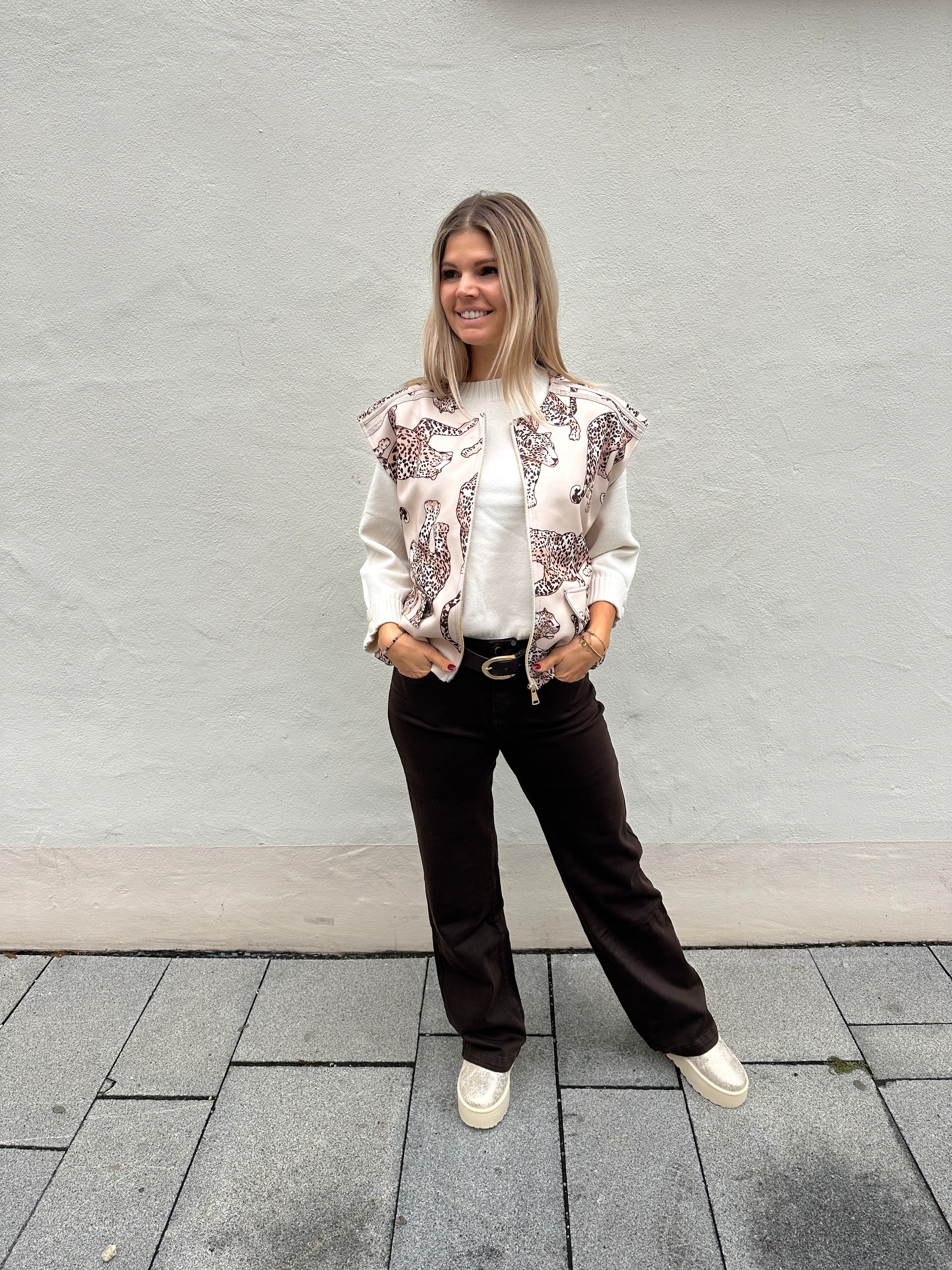 Jacke ärmellos mit Animal-Print