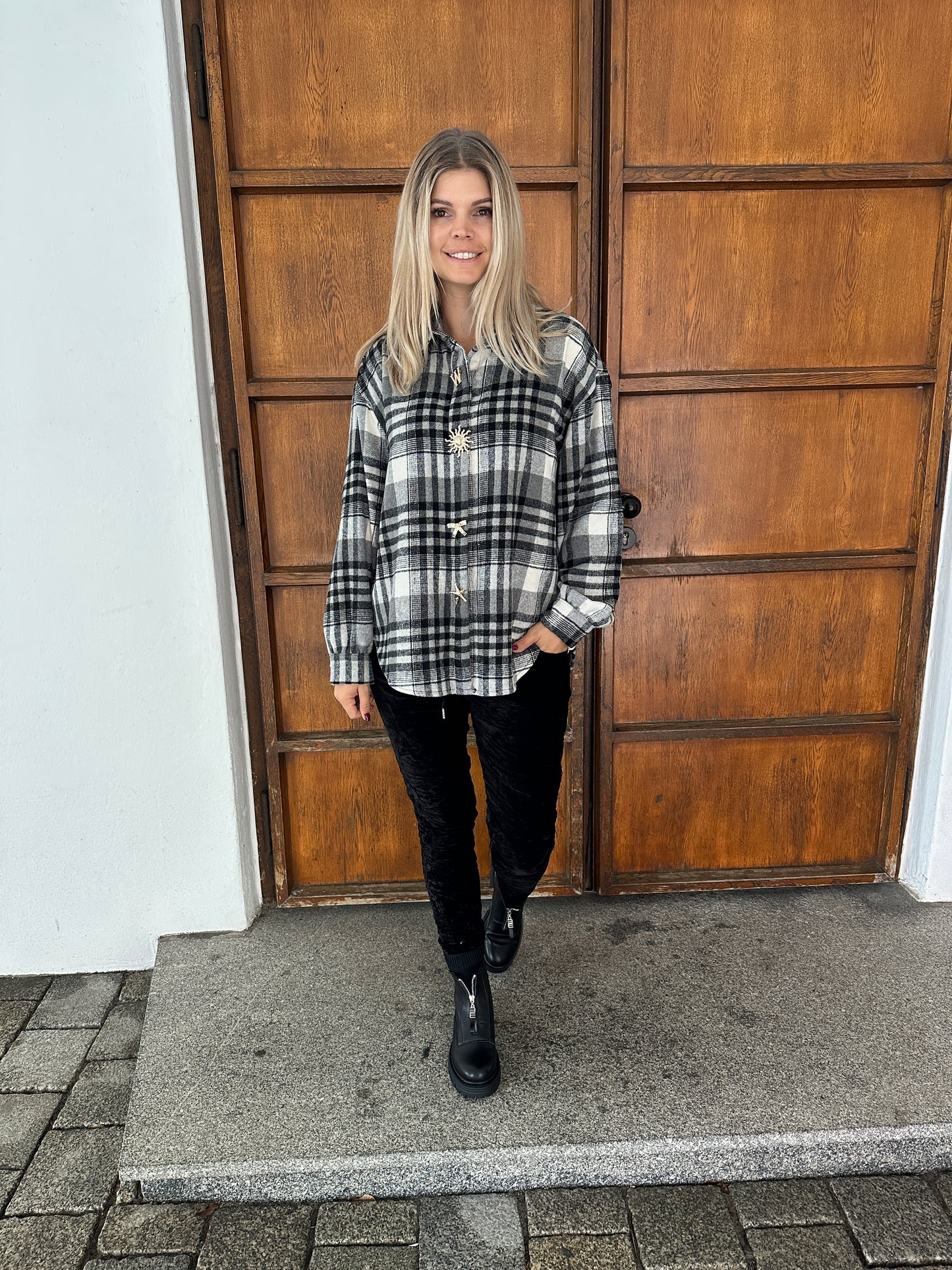 hose in schwarz samt-optik