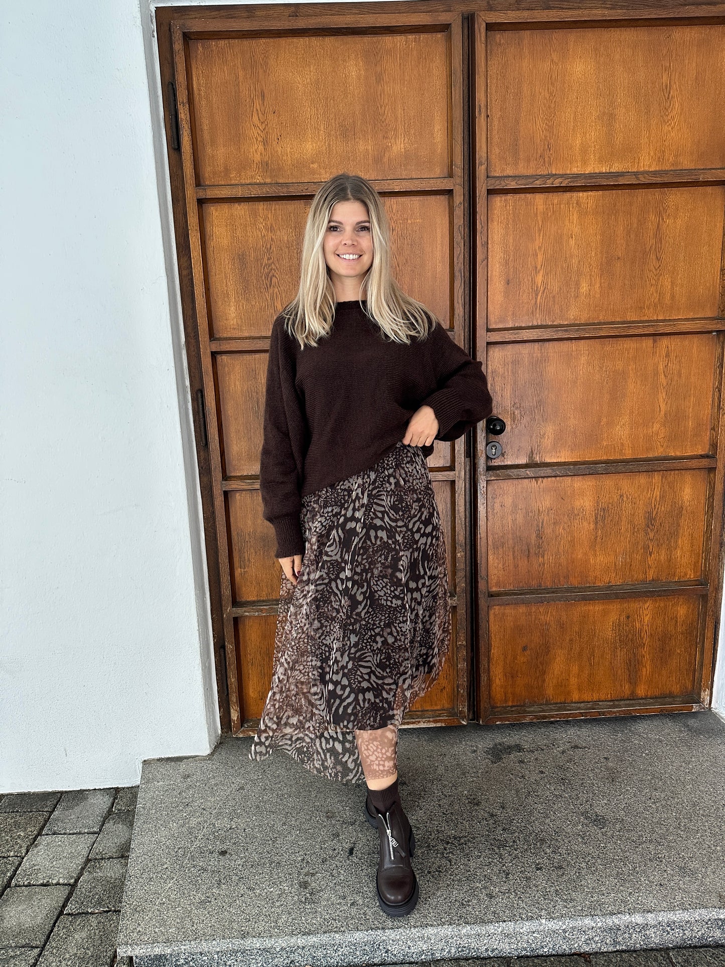 kleid mit pullover  in schokobraun