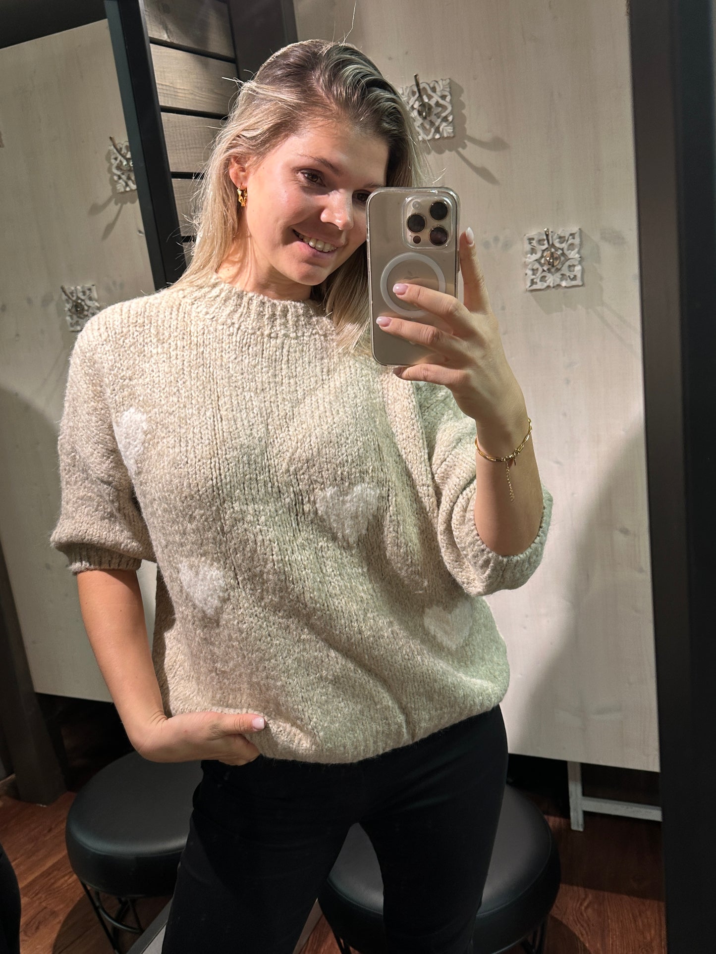 pullover in beige mit herzen