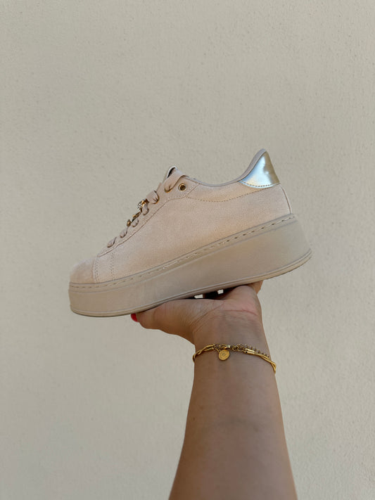 Sneaker in Beige