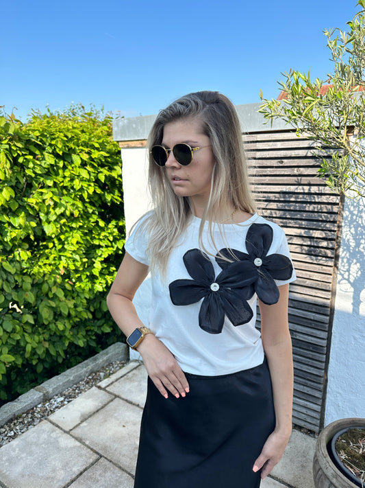 T-Shirt mit Blumen