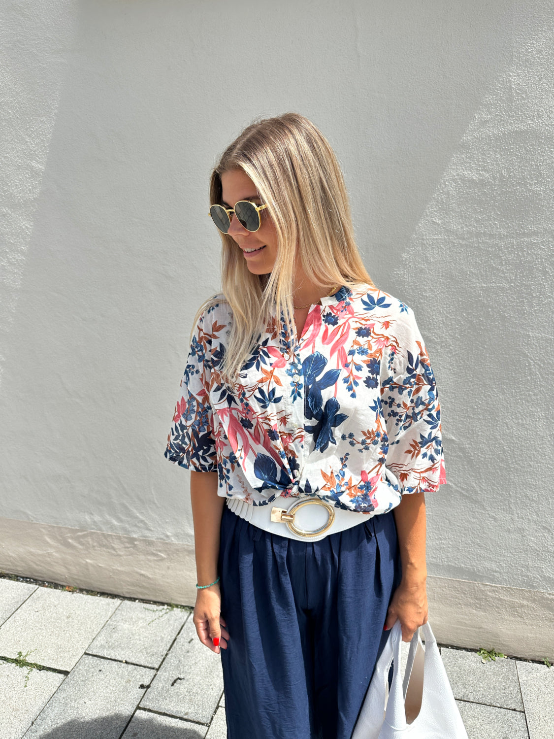 bluse mit blumen