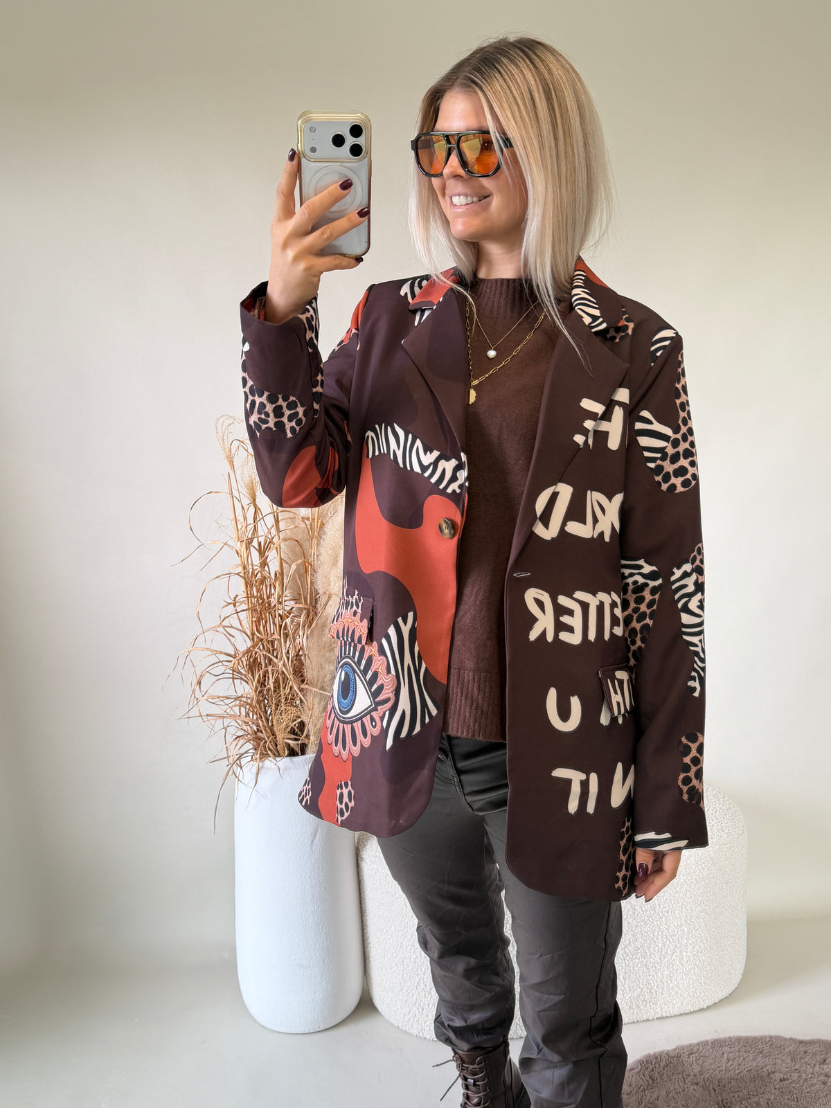 Blazer in Schokobraun / Rostbraun mit Muster in Animal und Leo