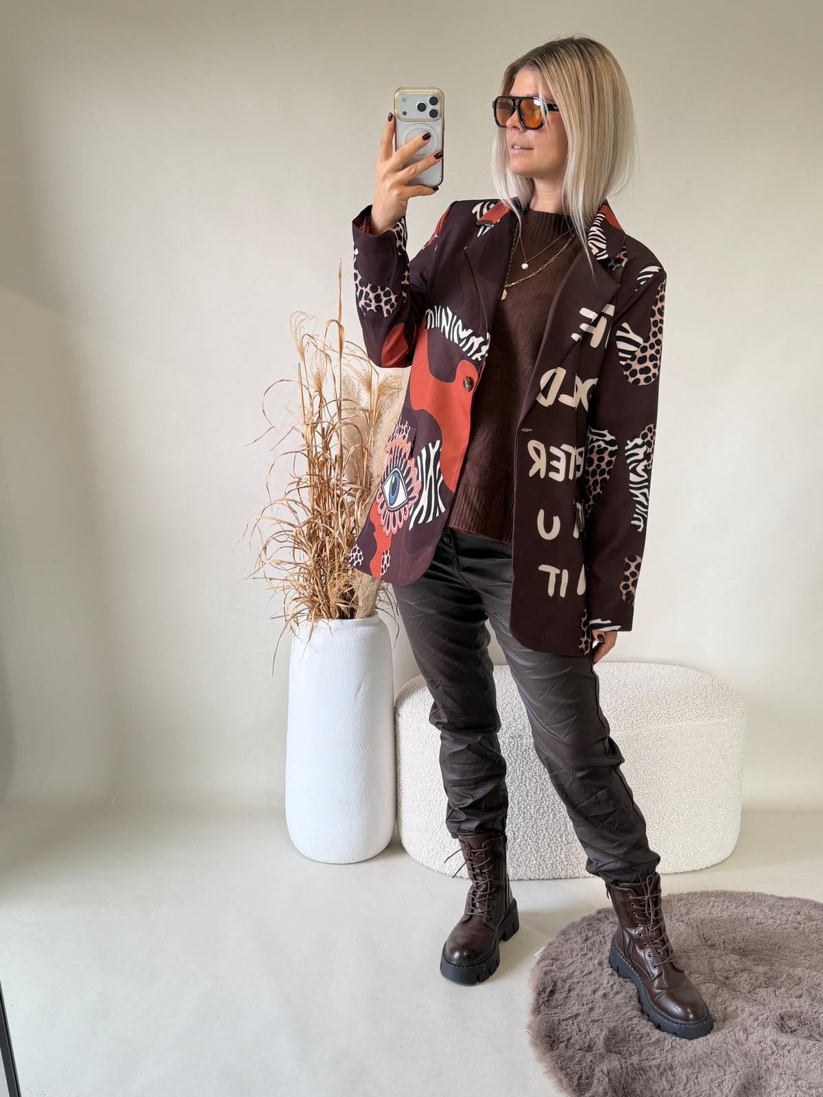 Blazer in Schokobraun / Rostbraun mit Muster in Animal und Leo
